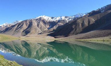 Chandratal Lake