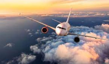 7 Travel essentials everyone should carry while traveling