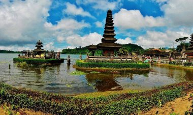 Lake Beratan, Bali - Wanderela