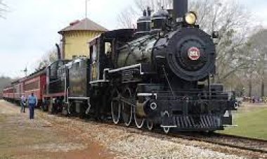 Old Steam Train, Bali - Wanderela