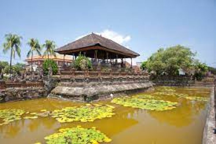 Klungkung Regency, Bali - Wanderela