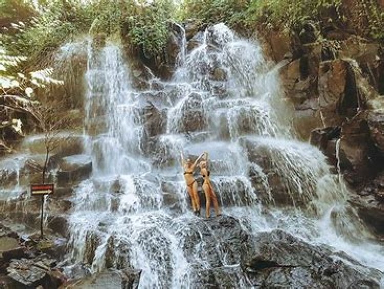 Kento Lampo Waterfall, Bali - Wanderela