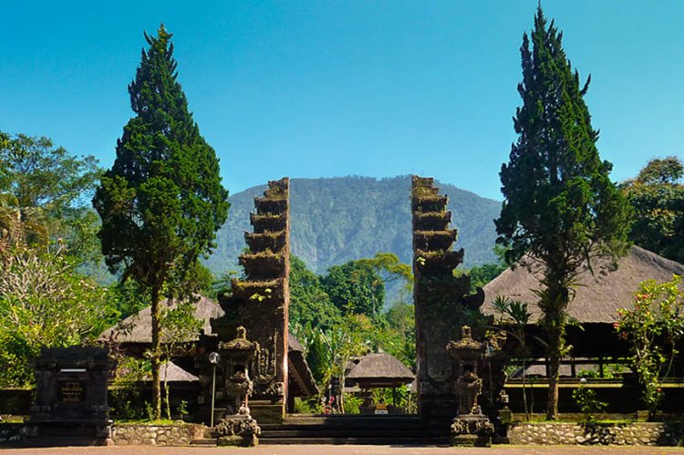 Pura Luhur Batukaru, Bali - Wanderela