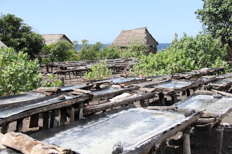 Kusamba Village Salt Farm, Bali - Wanderela