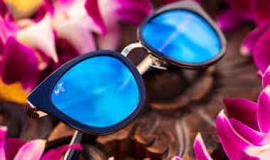 Best Sunglasses for men while traveling