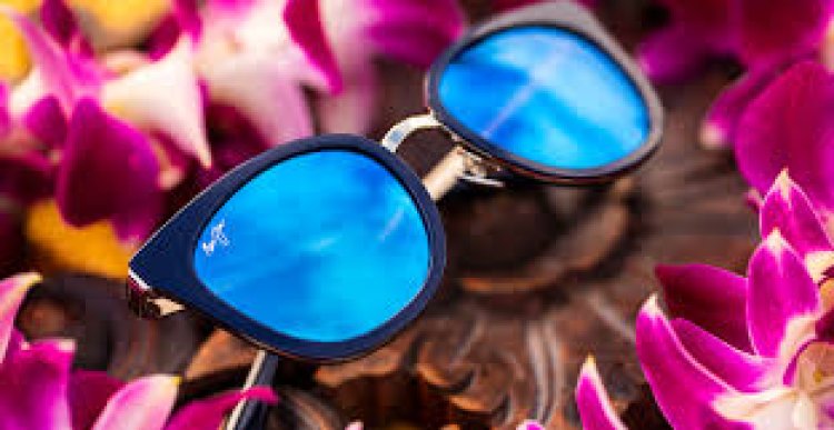 Best Sunglasses for men while traveling