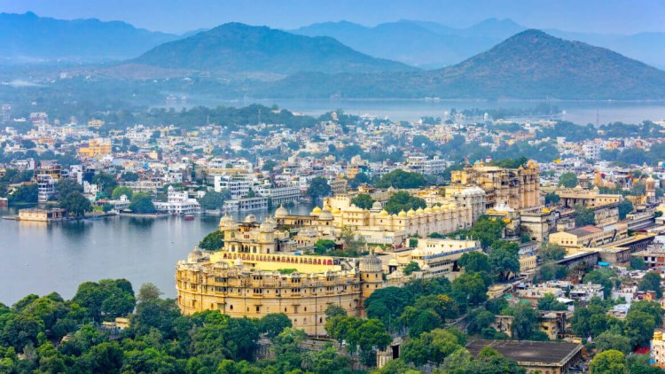 Udaipur, Rajasthan: A Royal Oasis of Lakes and Palaces