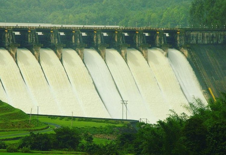 Linganmakki Dam: Embracing the Serenity of a Majestic Water Reservoir