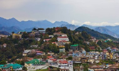 Mall Road, Mussoorie: Where Shopping, Dining, and Entertainment Unite