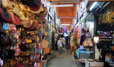 Retail Therapy in Manali: A Shopper's Paradise in the Mountains