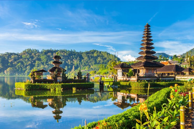 Monsoon Escape: Bali, Indonesia - A Tropical Paradise Beckons