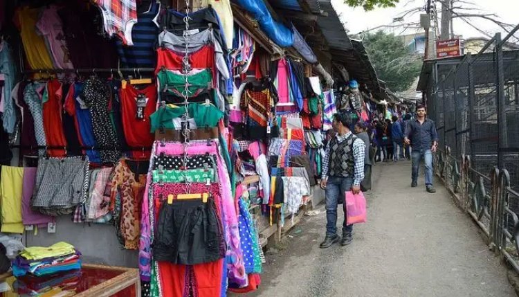 Souvenirs and Splendors: What to Buy from Manali's Enchanting Markets