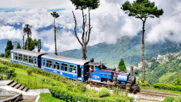 Discovering Darjeeling's Gems: Top Places to Visit in the "Queen of the Hills"