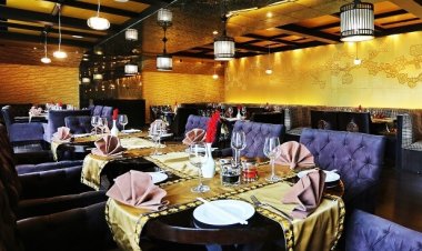 Srinagar Eats: Where to Find Delectable Food in the Heart of Kashmir